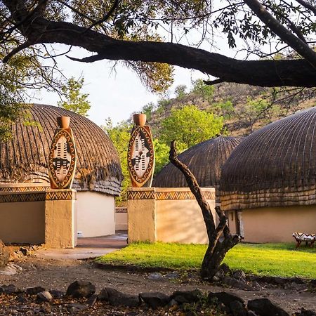aha Lesedi African Lodge&Cultural Village Broederstroom Extérieur photo