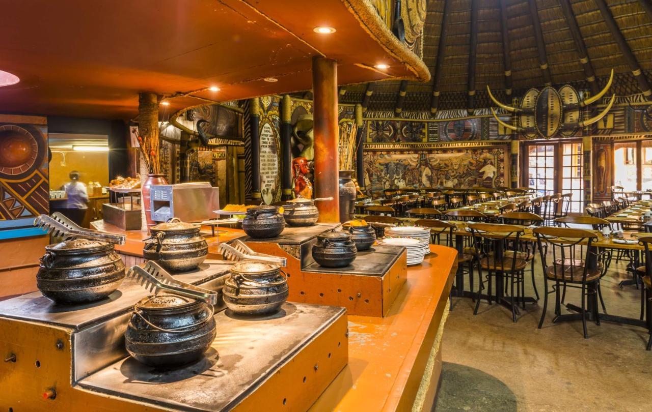 aha Lesedi African Lodge&Cultural Village Broederstroom Extérieur photo