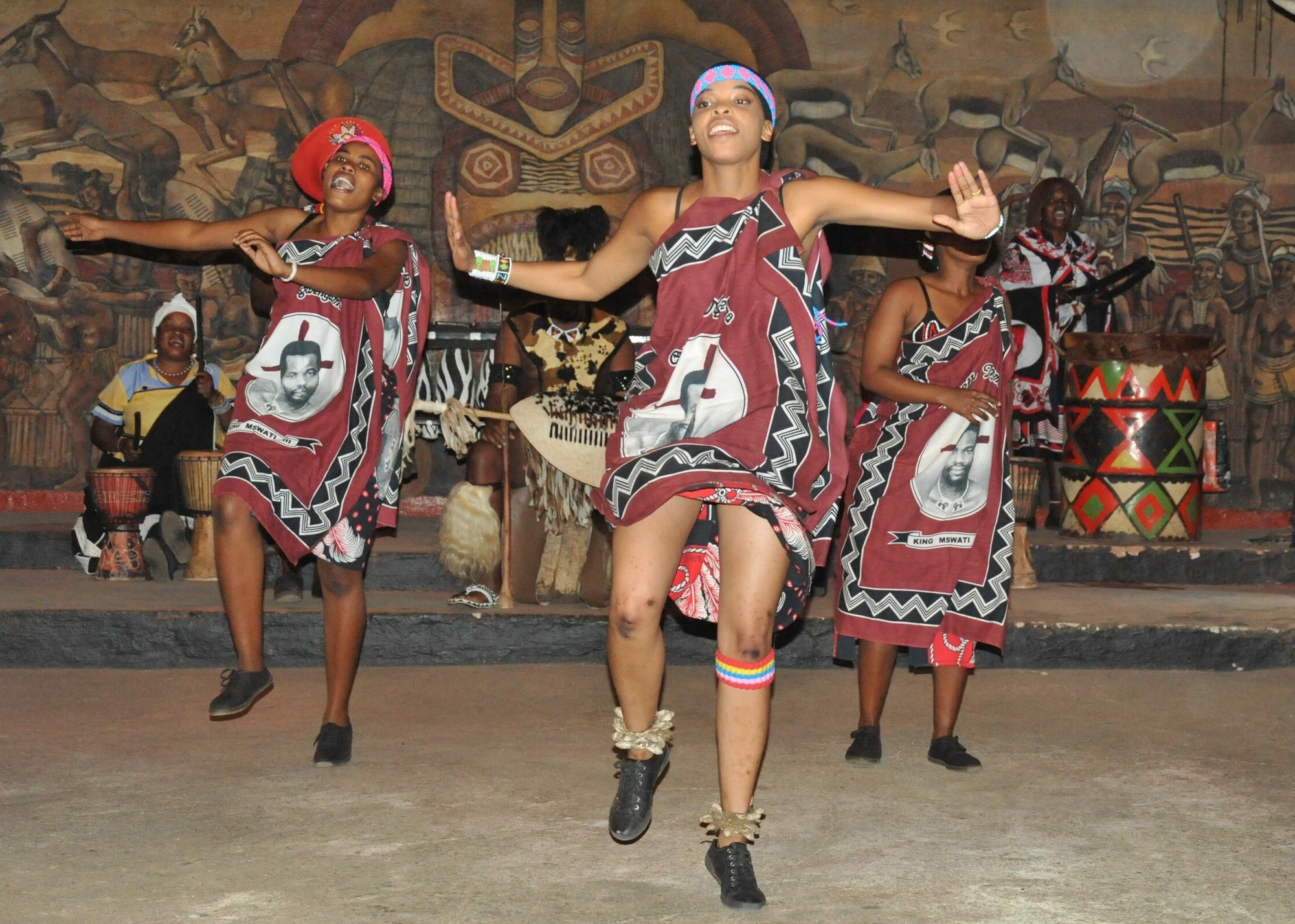 aha Lesedi African Lodge&Cultural Village Broederstroom Extérieur photo