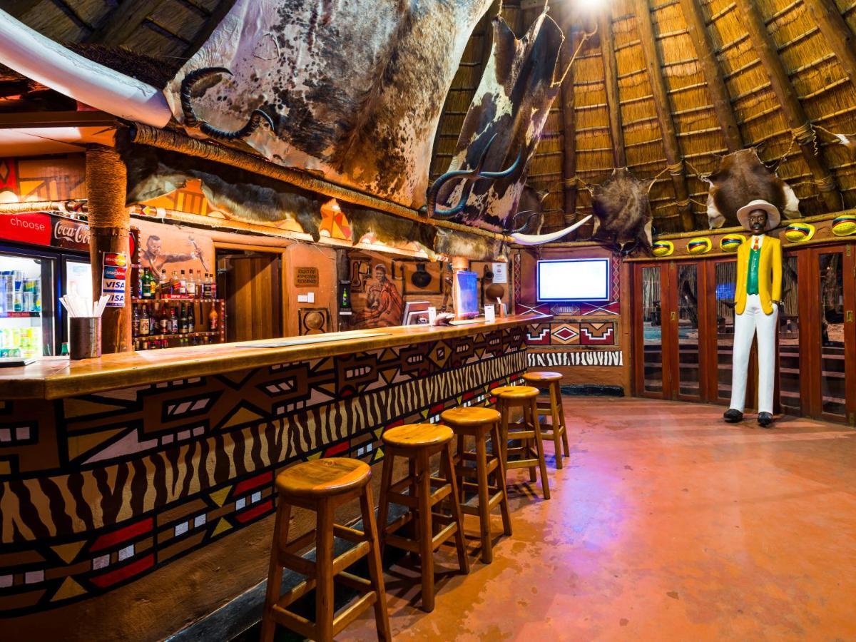 aha Lesedi African Lodge&Cultural Village Broederstroom Extérieur photo