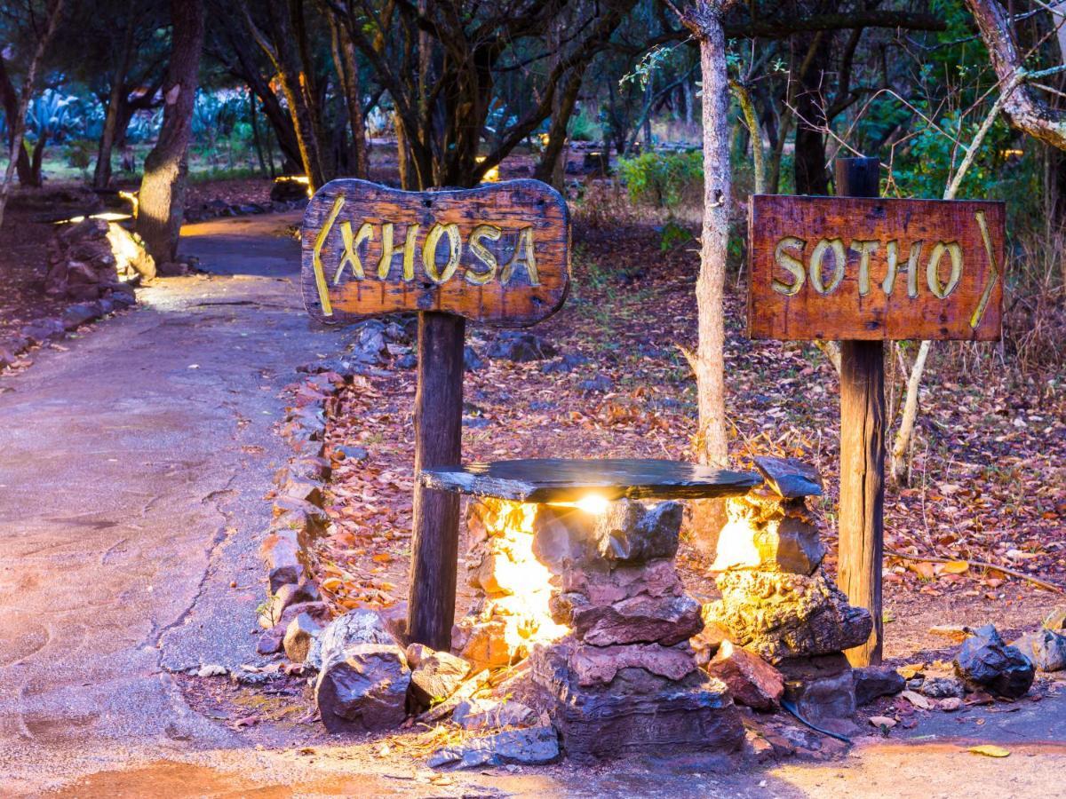 aha Lesedi African Lodge&Cultural Village Broederstroom Extérieur photo