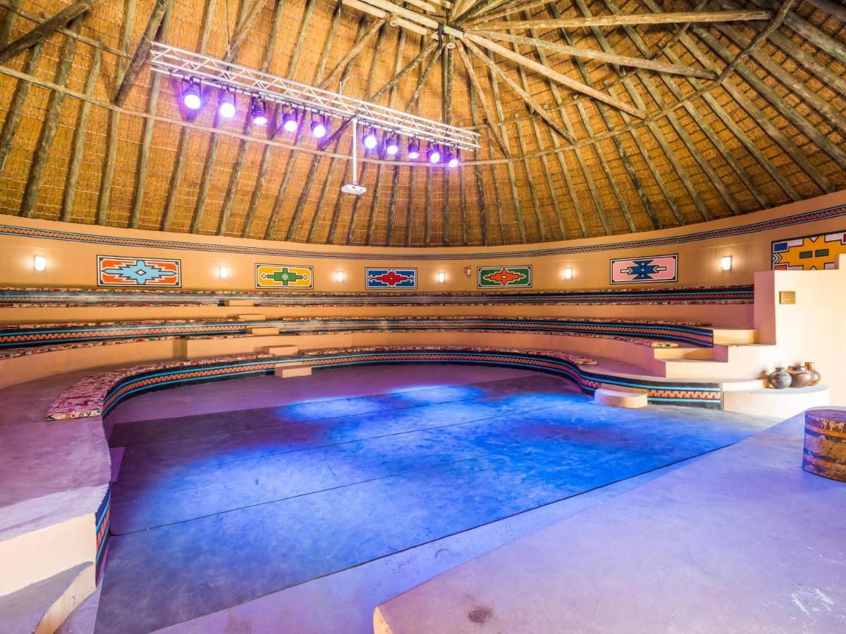 aha Lesedi African Lodge&Cultural Village Broederstroom Extérieur photo